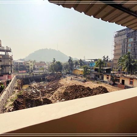 غاواهاتي Kanak Laxmi Villa B & B المظهر الخارجي الصورة