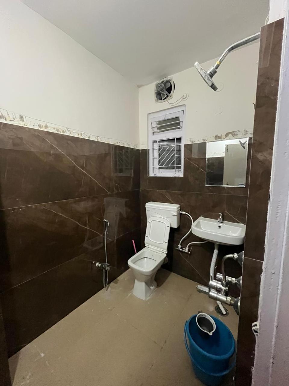 غاواهاتي Kanak Laxmi Villa B & B المظهر الخارجي الصورة