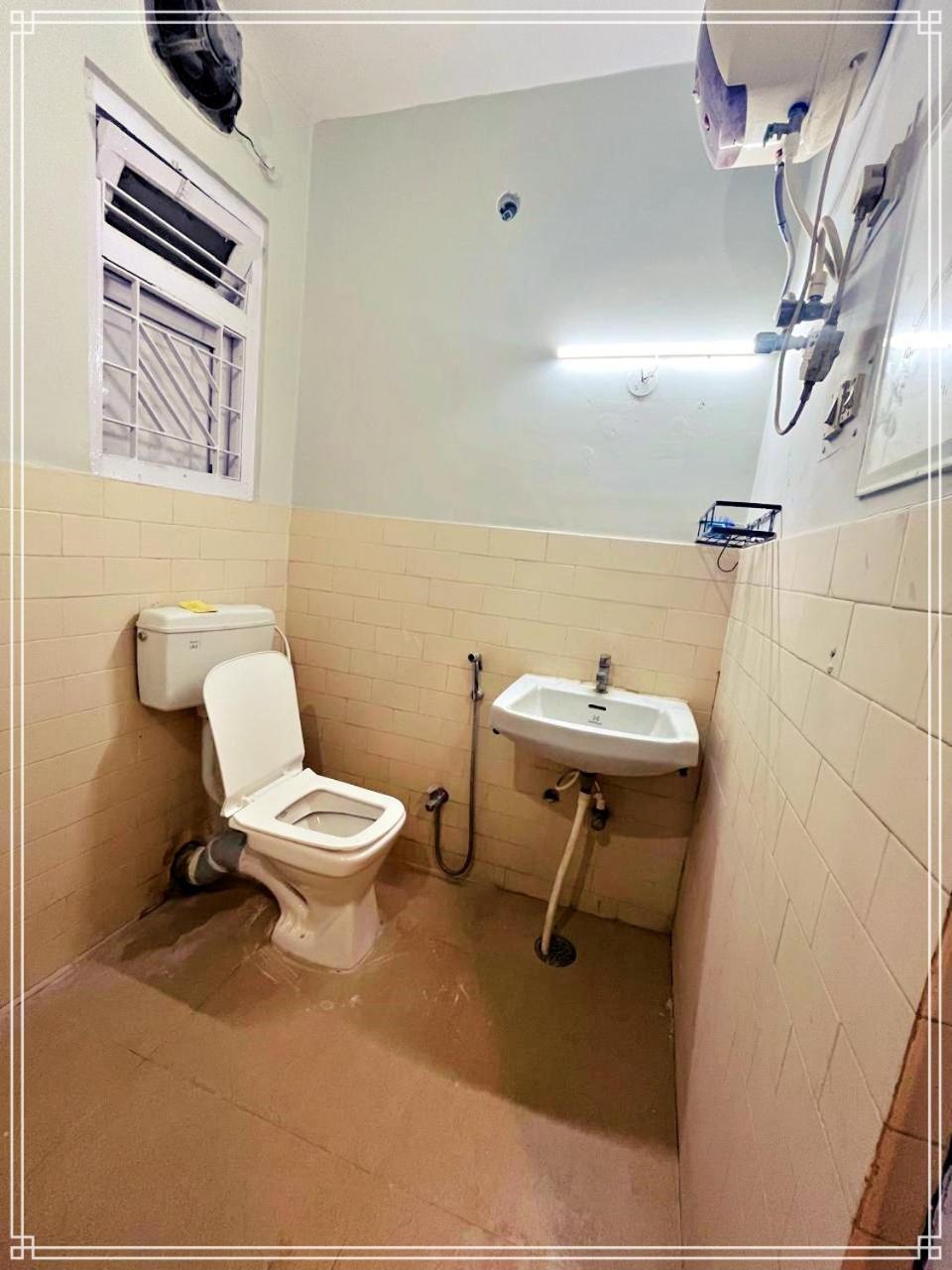غاواهاتي Kanak Laxmi Villa B & B المظهر الخارجي الصورة
